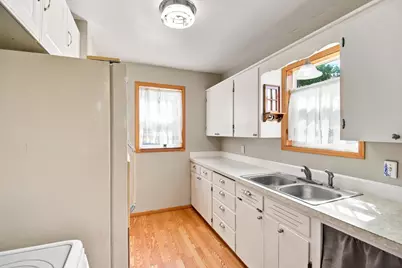 1310 8th Street NW, Austin, MN 55912 - Photo 11