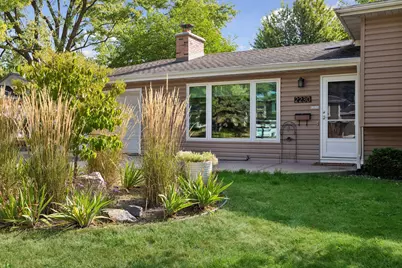 2230 Decatur Avenue N, Golden Valley, MN 55427 - Photo 3