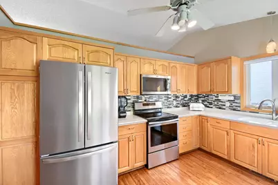 224 Pendryn Hill Bay, Woodbury, MN 55125 - Photo 5