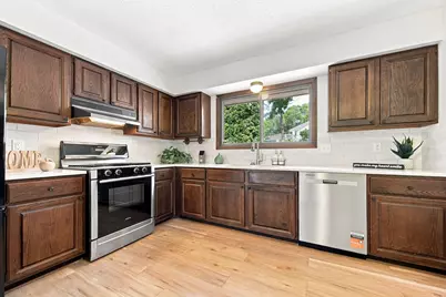 10900 Hyland Terrace, Eden Prairie, MN 55344 - Photo 11