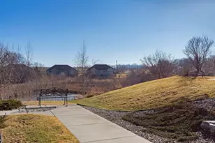 7808 Madelyn Creek Dr, Victoria, MN 55386 - Photo 37