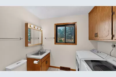 715 Madison Avenue SW, Eyota, MN 55934 - Photo 21
