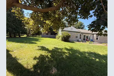 302 Central Avenue S, Geneva, MN 56035 - Photo 1