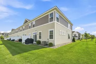 1511 Dogwood Ln, Carver, MN 55315 - Photo 3