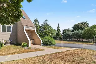 1306 Boardwalk Pl, Minneapolis, MN 55411 - Photo 3