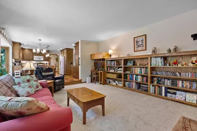 8978 Jewel Avenue S, Cottage Grove, MN 55016 - Photo 15