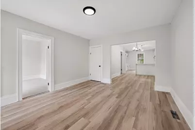 2715 17th Avenue E, North Saint Paul, MN 55109 - Photo 3