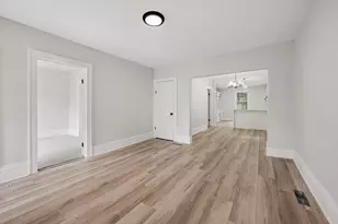 2715 17th Ave E, North Saint Paul, MN 55109 - Photo 3
