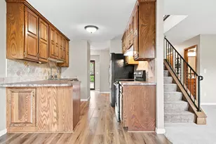 8772 Maplebrook Pkwy N, Brooklyn Park, MN 55445 - Photo 9