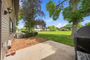 8772 Maplebrook Pkwy N, Brooklyn Park, MN 55445 - Photo 35