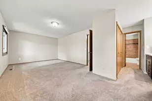 8772 Maplebrook Pkwy N, Brooklyn Park, MN 55445 - Photo 25
