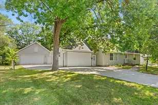 1284 12th Ave N, Saint Cloud, MN 56303 - Photo 1