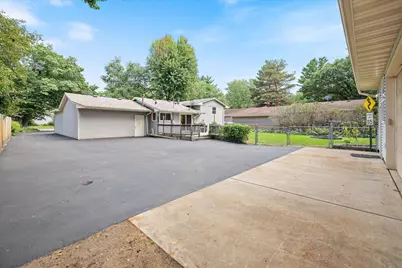 8378 Groveland Road, Mounds View, MN 55112 - Photo 7