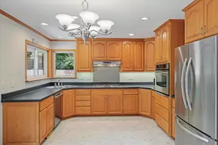8378 Groveland Rd, Mounds View, MN 55112 - Photo 9
