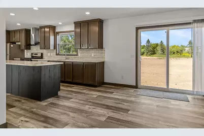 112 Eagle Drive, Sandstone, MN 55072 - Photo 5