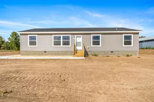 112 Eagle Dr, Sandstone, MN 55072 - Photo 1
