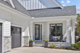 7091 Highland Ct, Eden Prairie, MN 55346 - Photo 3