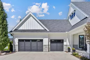7091 Highland Ct, Eden Prairie, MN 55346 - Photo 5
