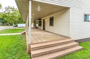 408 2nd St SE, Pelican Rapids, MN 56572 - Photo 3