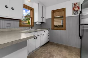 1229 7th St E, Saint Paul, MN 55106 - Photo 11