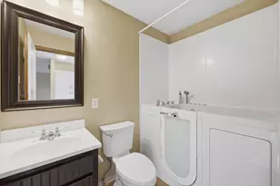 937 Spruce Dr, Saint Cloud, MN 56303 - Photo 15