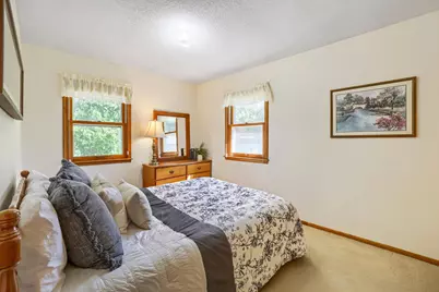 8901 Fremont Avenue S, Bloomington, MN 55420 - Photo 13