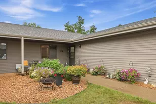 835 Cedar Ct, New Richmond, WI 54017 - Photo 1