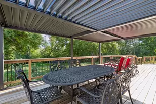 111 Chevy Chase Dr, Wayzata, MN 55391 - Photo 11
