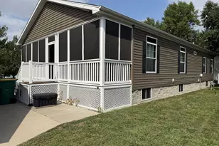 2200 Black Pine Dr, Cambridge, MN 55008 - Photo 1