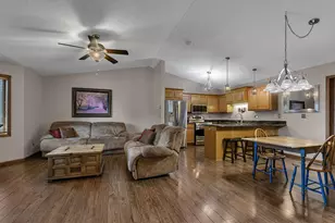 1101 Summit Way, Sauk Rapids, MN 56379 - Photo 9