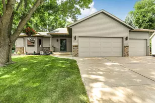 1101 Summit Way, Sauk Rapids, MN 56379 - Photo 1