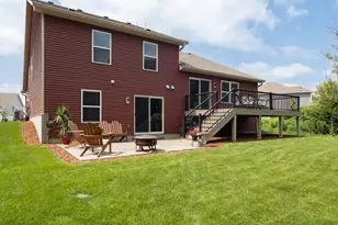 1829 Attenborough St, Shakopee, MN 55379 - Photo 5