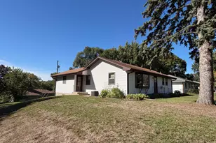 430 11th Ave NW, New Brighton, MN 55112 - Photo 1