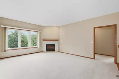 3721 Crossridge Way, Rosemount, MN 55068 - Photo 5