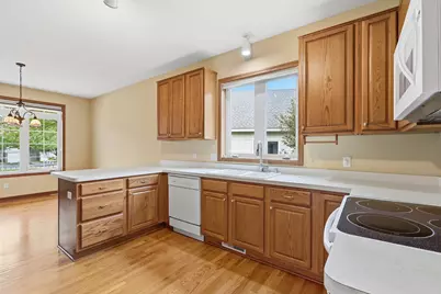 3721 Crossridge Way, Rosemount, MN 55068 - Photo 13