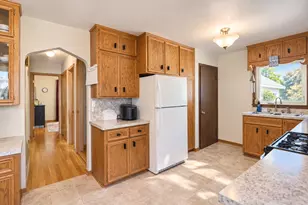 620 Truman Ave, Owatonna, MN 55060 - Photo 9