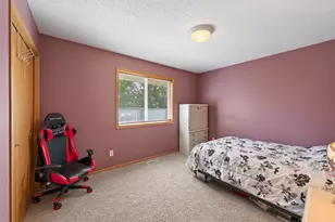9509 Dogwood Ave N, Brooklyn Park, MN 55443 - Photo 15