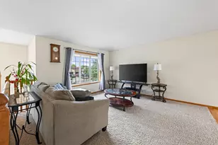 9509 Dogwood Ave N, Brooklyn Park, MN 55443 - Photo 5
