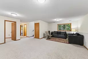 9509 Dogwood Ave N, Brooklyn Park, MN 55443 - Photo 19