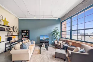 250 Park Ave, Minneapolis, MN 55415 - Photo 9