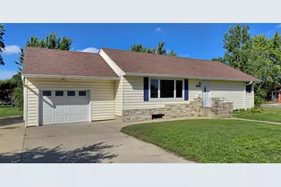 800 King Avenue SW, Wadena, MN 56482 - Photo 3