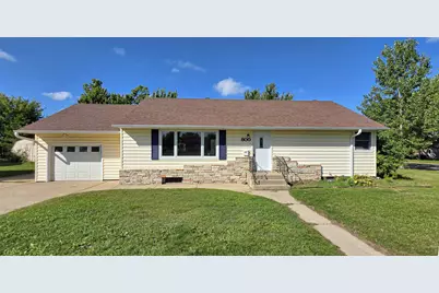 800 King Avenue SW, Wadena, MN 56482 - Photo 1