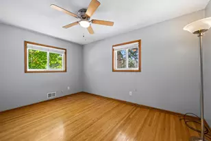 901 Sunny Ln, Anoka, MN 55303 - Photo 15