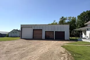 54299 910th St, Windom, MN 56101 - Photo 27
