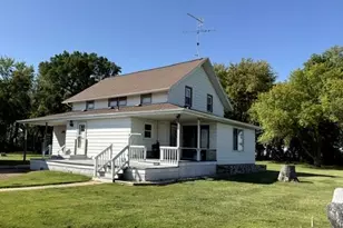 54299 910th St, Windom, MN 56101 - Photo 1