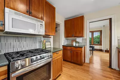 355 Bates Avenue, Saint Paul, MN 55106 - Photo 17