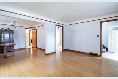 899 Parkview Avenue, Saint Paul, MN 55117 - Photo 7