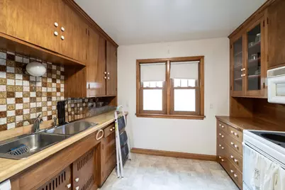899 Parkview Avenue, Saint Paul, MN 55117 - Photo 13