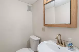 899 Parkview Ave, Saint Paul, MN 55117 - Photo 17