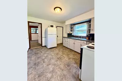 213 Garfield Street S, Lake Benton, MN 56149 - Photo 9